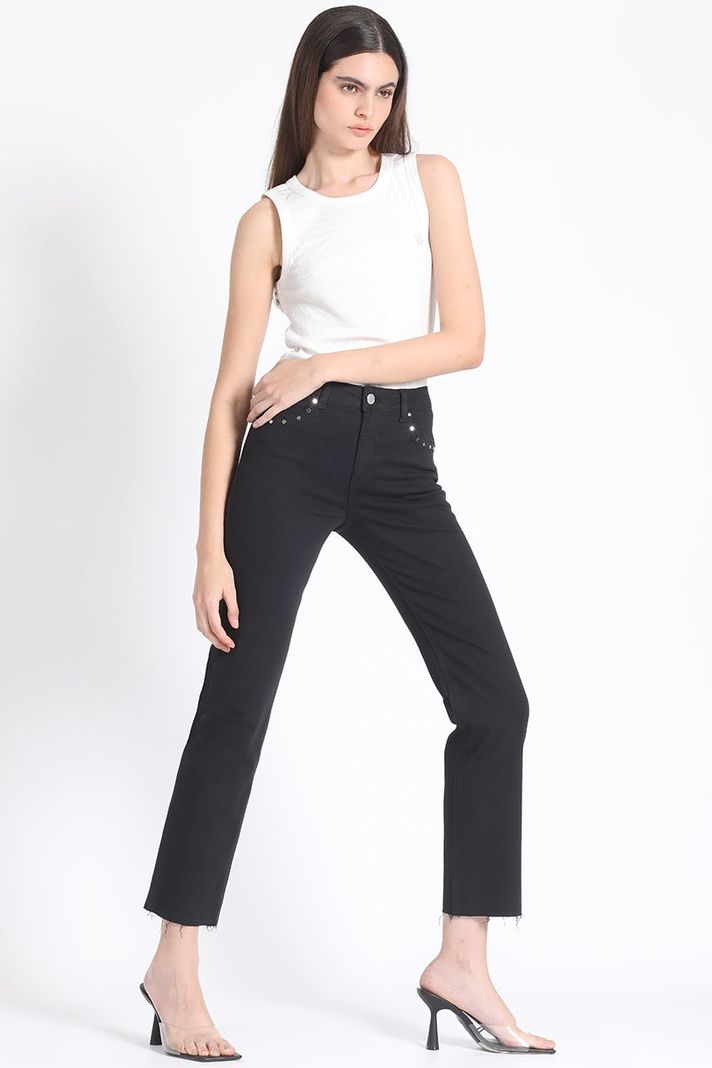 Jeans Recto Tachas Negro Liola-5