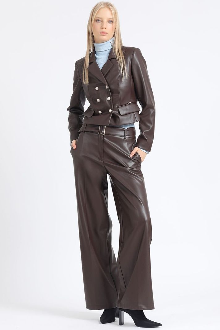 Blazer Crop Cruzado Efecto Cuero, Chocolate Liola-5