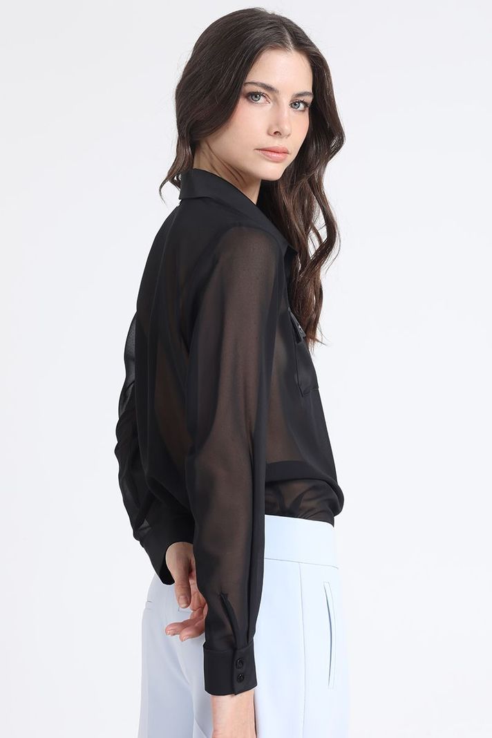 Blusa Gasa, Aplicación Satin, Negro Liola-2