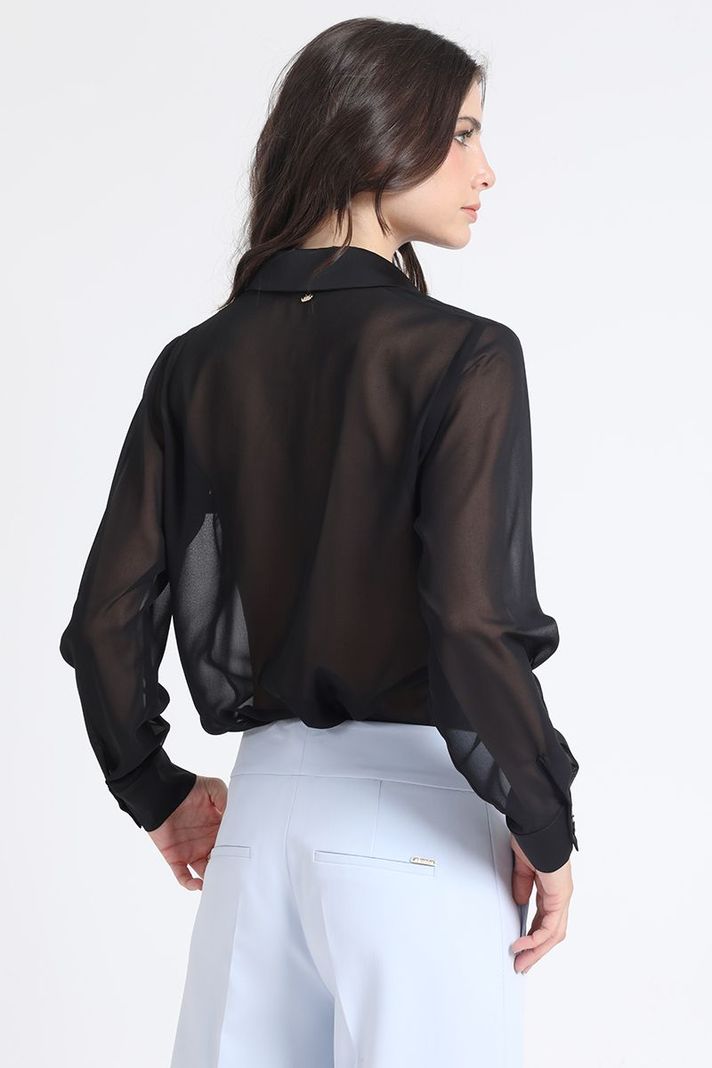Blusa Gasa, Aplicación Satin, Negro Liola-4