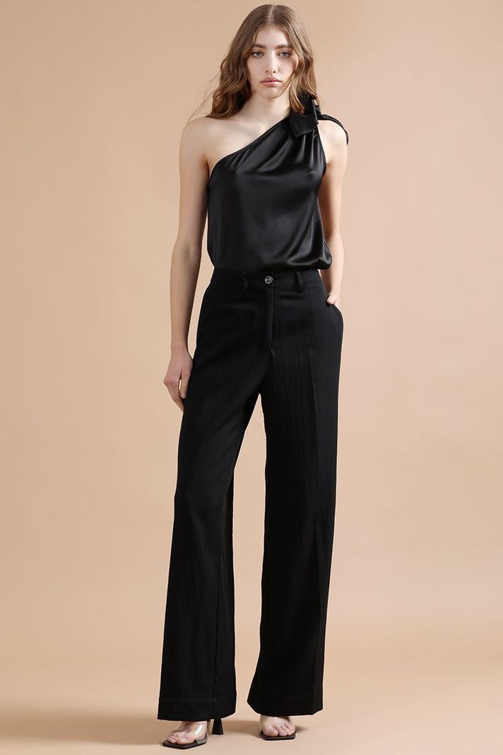 Top Satin Asimetrico, Anudado En Hombro, Negro Liola-1