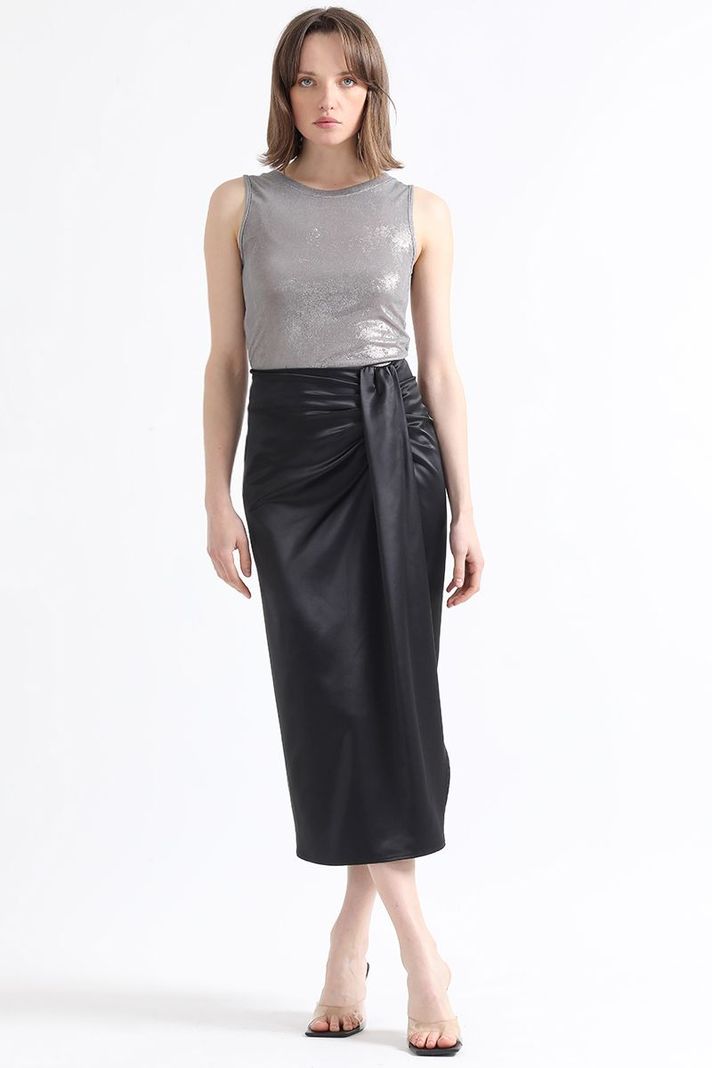 Falda Midi Cruce Asimetrico, Satin Negro Liola-2