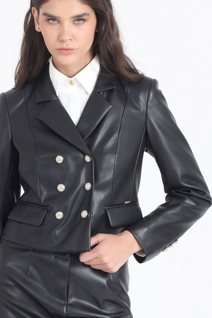 Blazer Crop Cruzado Efecto Cuero, Negro Liola-1