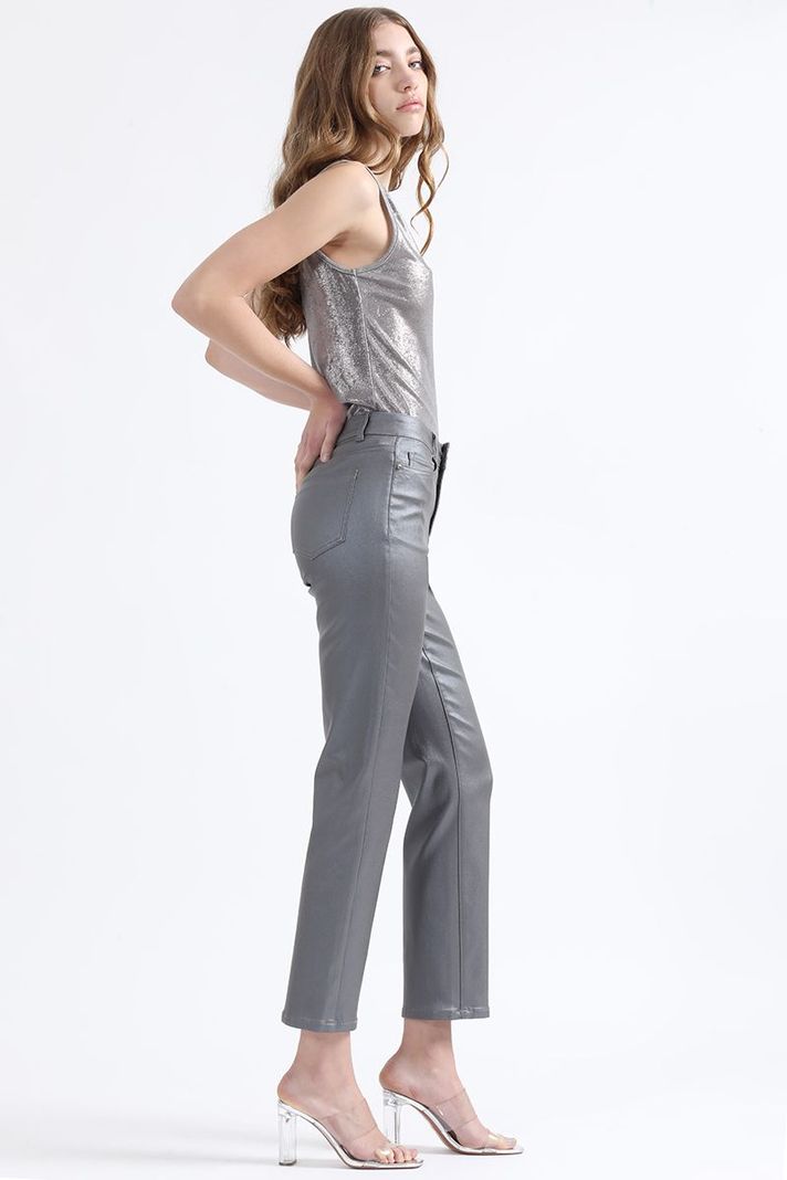Pantalon Slim Tiro Medio, Metalizado, Gris Liola-4