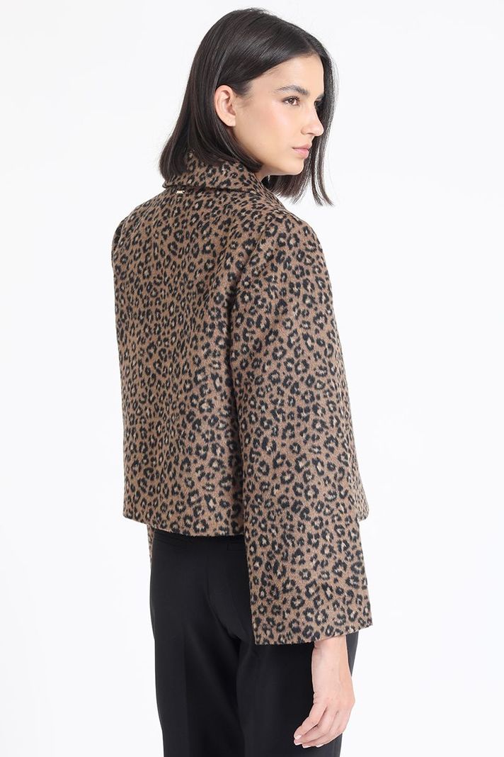 Chaqueta Semi Recta Fantasia Animal Print, Negro Liola-4
