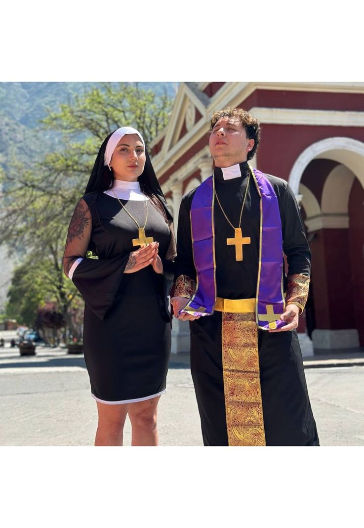 Disfraz Cosplay Cura Monje Morado Religioso - M-6