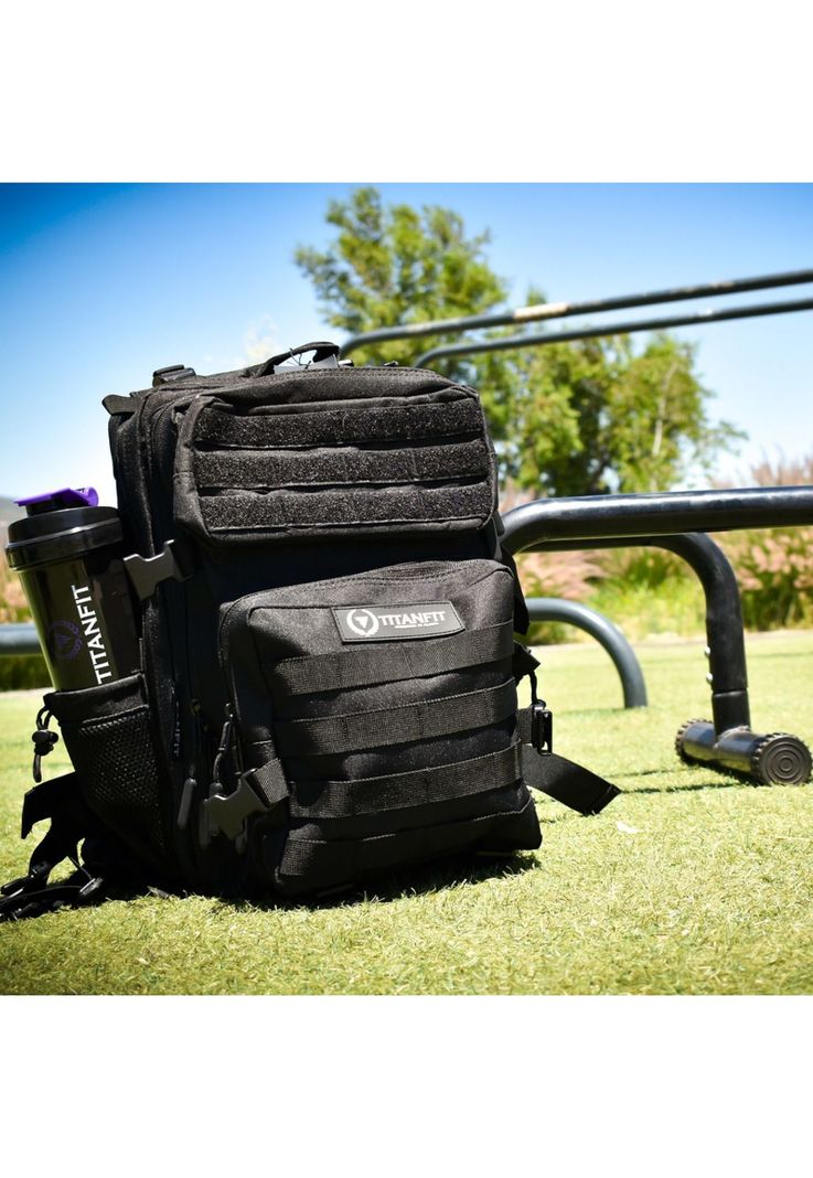 Mochila 25L Delta Negra TITAN FIT-4