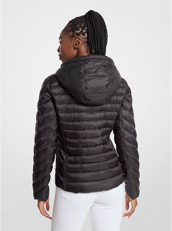 Chaqueta Michael Kors Con Logo Y Plumas Para Mujer - Color Chocolate
