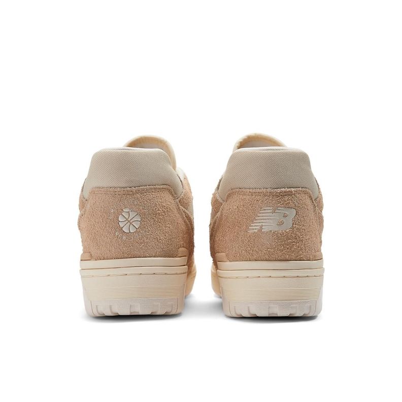 Zapatillas Urbanas Hombre New Balance 550 Beige-4