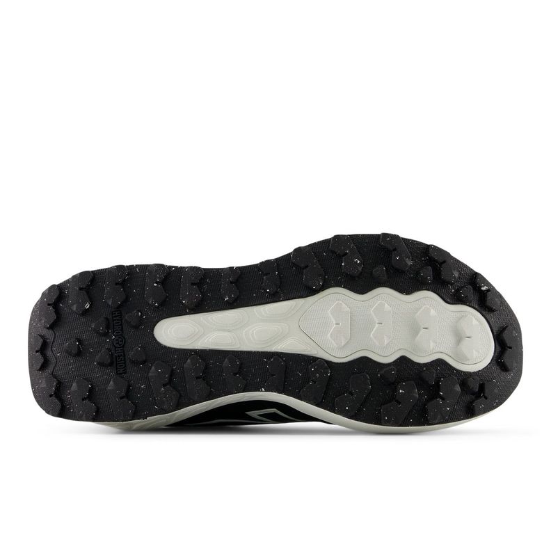 Zapatillas Trail Running Mujer New Balance Garoe V2 Negra-4