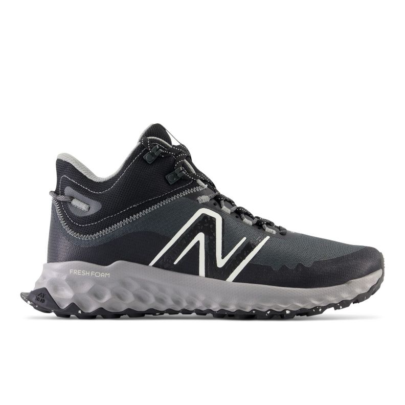 Zapatillas Trail Running Hombre New Balance MTGAMCLB Negro-0