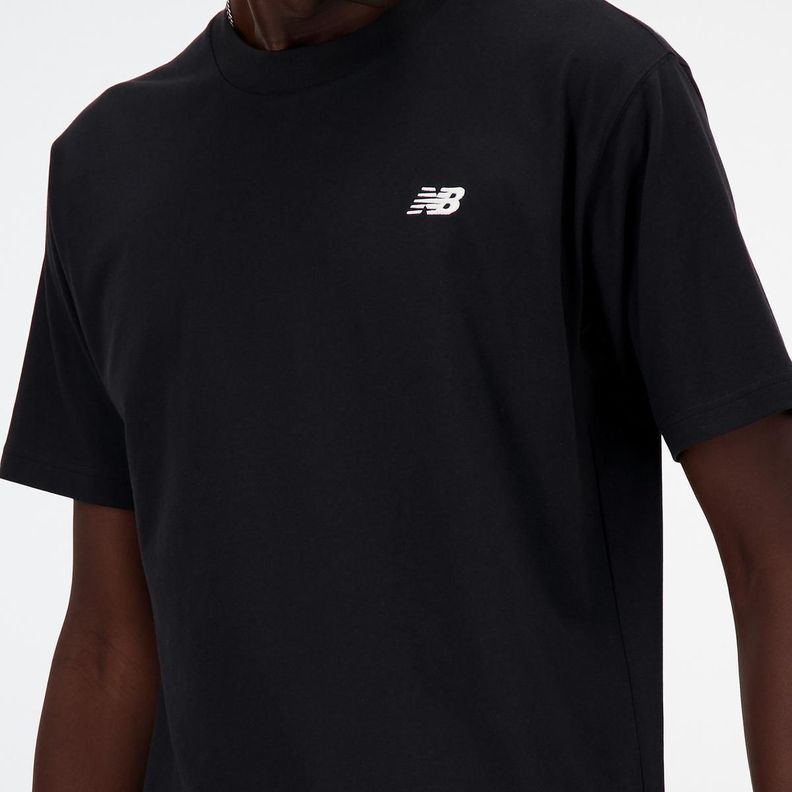 Polera Lifestyle Hombre New Balance Sport Essentials Negra-3