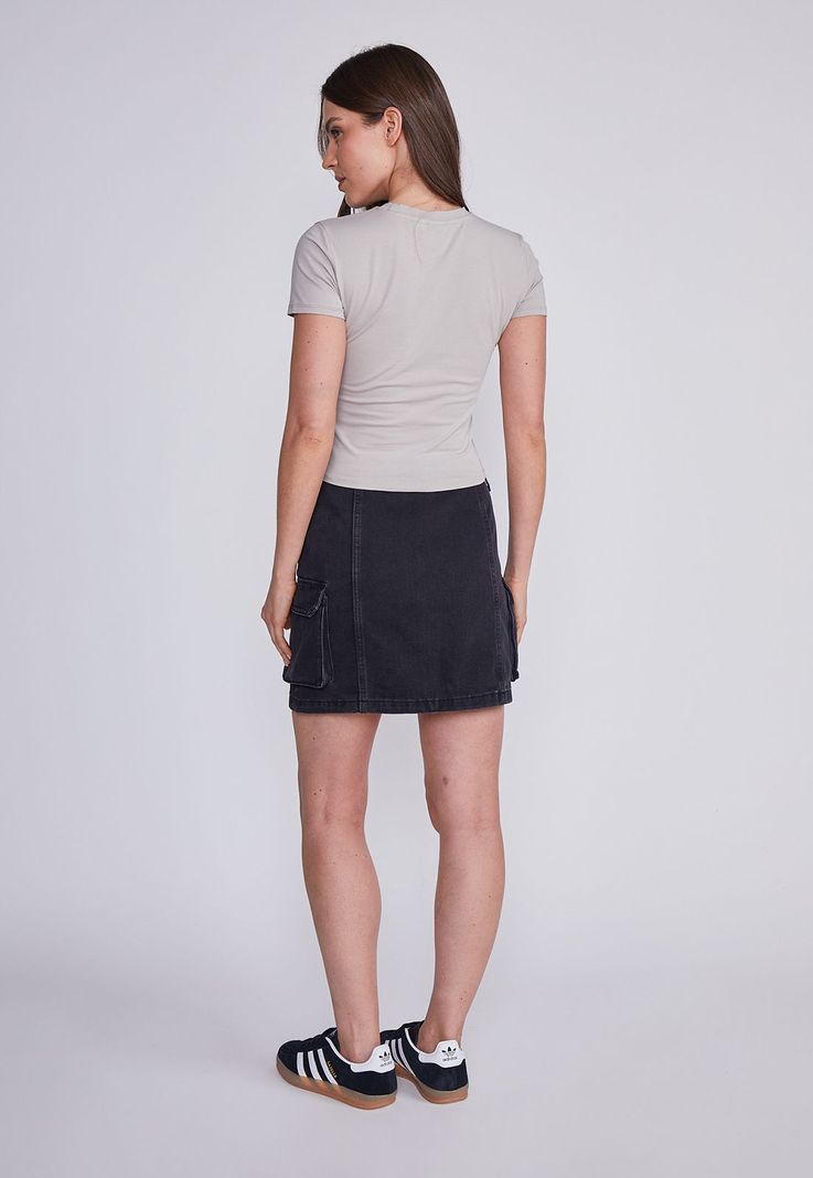 Falda Mujer Negro Bolsillos Costado Sioux-2
