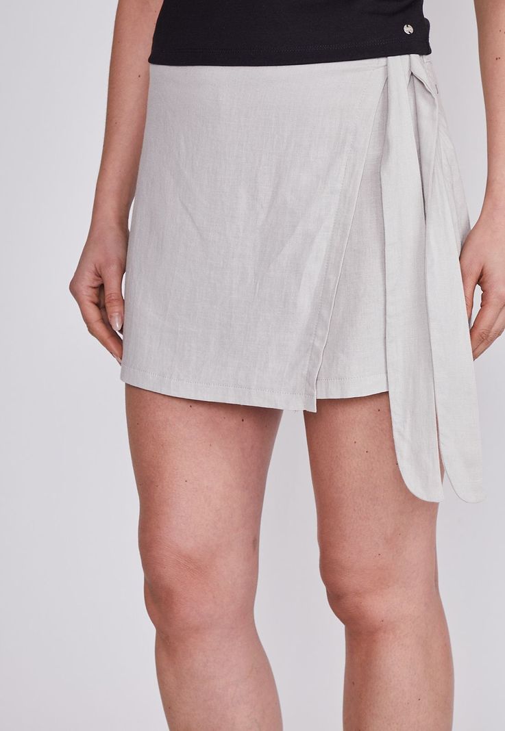 Short Mujer Crudo Lino Sioux-1