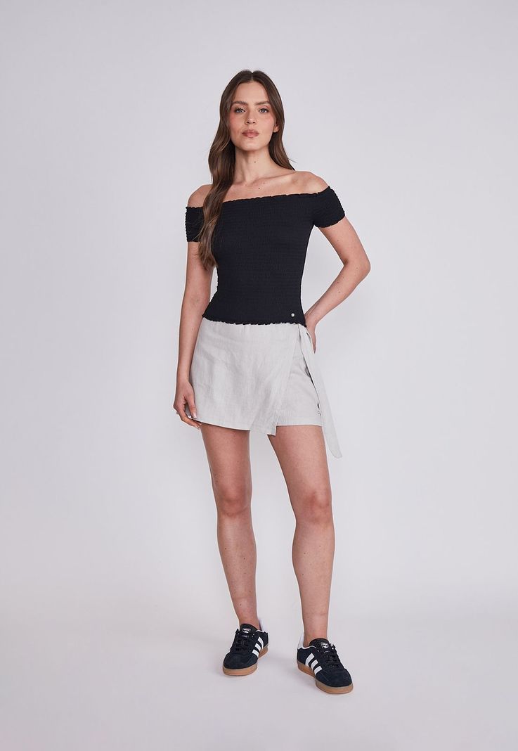 Polera Mujer Negro Panal Sioux-4