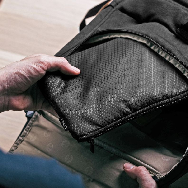 Bolso Organizador de Cables y Artículos Electrónicos-7