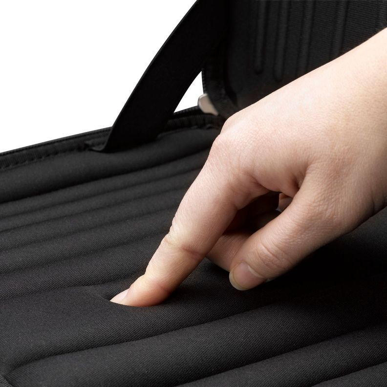 Funda Rígida Case Logic Para Notebook 13"-3