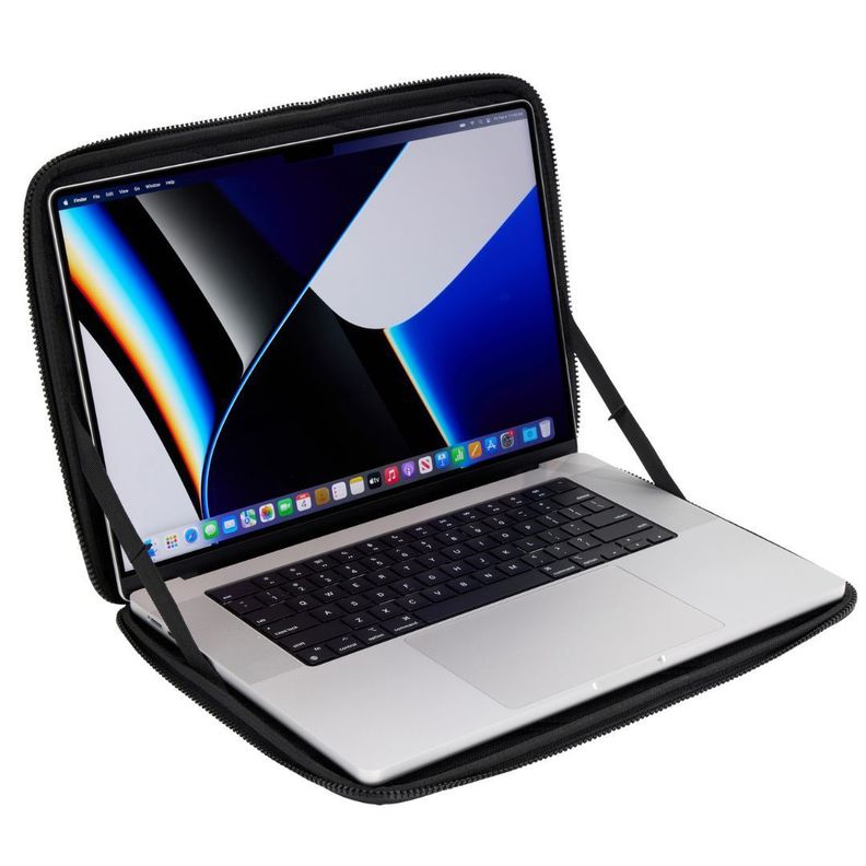 Funda Rígida Thule para MacBook Pro 16" -1