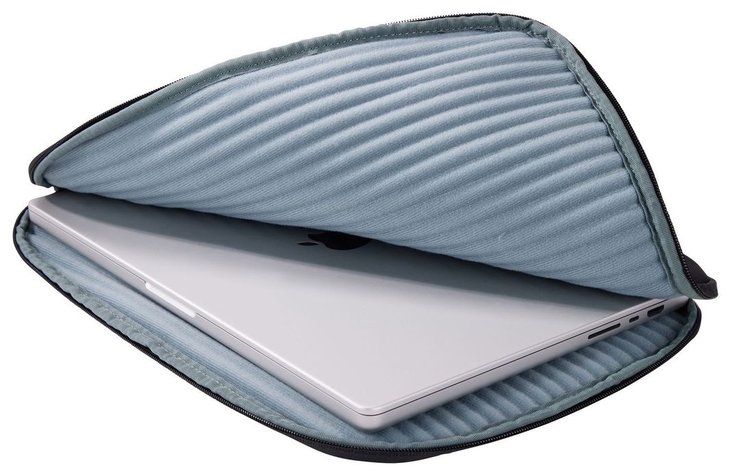 Funda Thule Subterra 2 para Macbook 13"-1