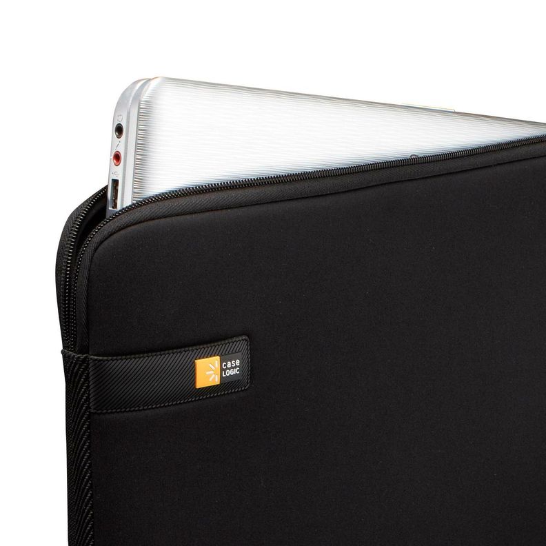 Funda Case Logic Para Notebook 14" Negra-2