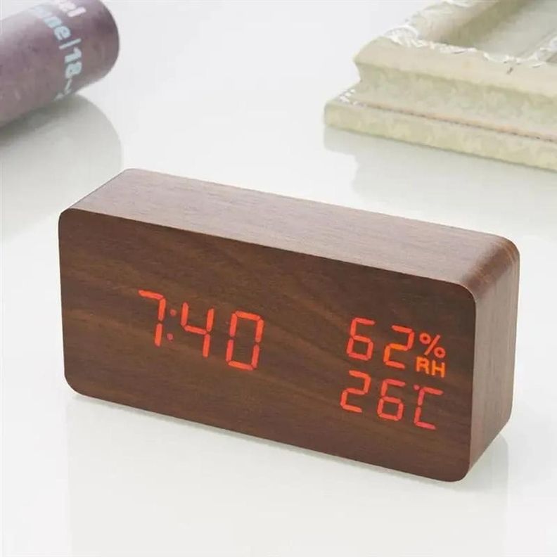 RELOJ ALARMA DESPERTADOR DIGITAL DE MADERA NUMEROS ROJO-0
