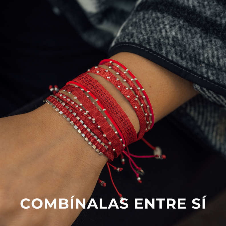 Pulsera Roja con Estrella y Mostacillas de Plata-3