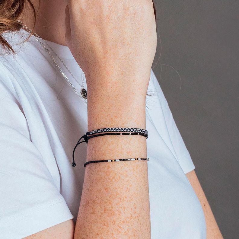 Pulsera Yanay con Mostacillas de Plata Bañadas en Oro-5