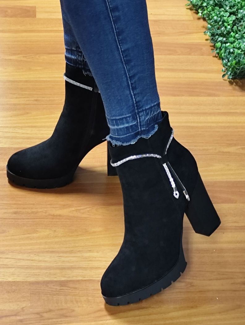 Botin Mujer en gamuza Taco alto M460-2