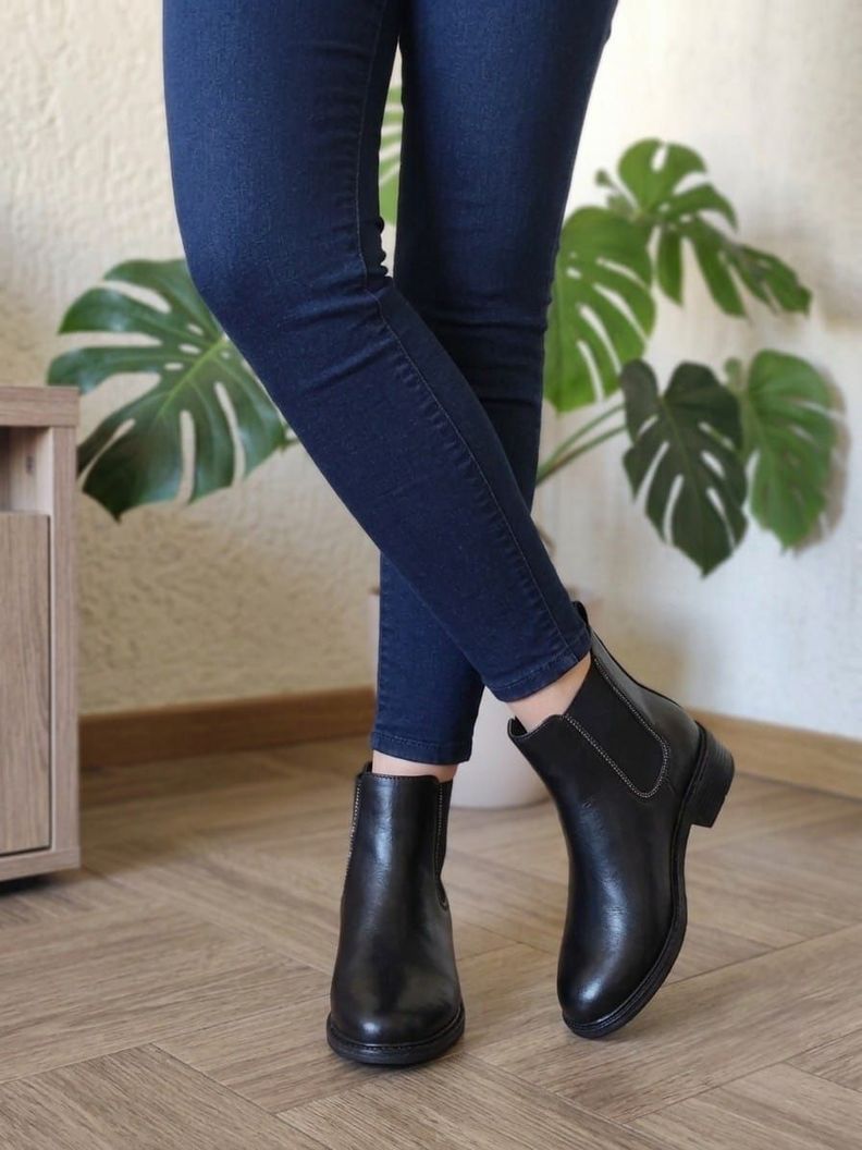 Botin para Dama  Taco Bajo M673