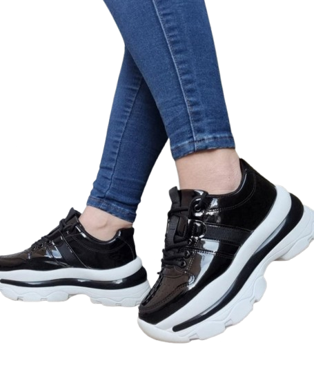 Zapatillas  Charol Mujer  con Plataforma M413 Horma Pequeña-0