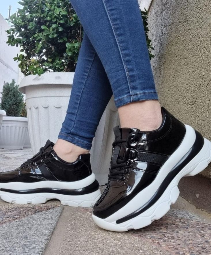 Zapatillas  Charol Mujer  con Plataforma M413 Horma Pequeña-1