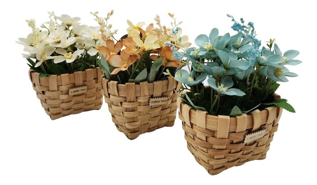 Planta Artificial Macetero Estilo Mimbre Flores Celestes-3