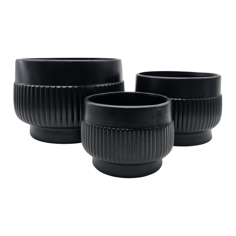 Macetero Maceta De Ceramica Lineas Relieve Negro S-8
