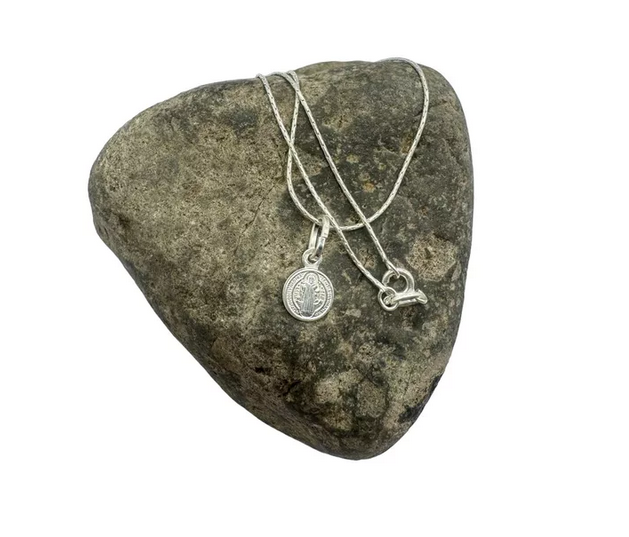 Colgante Chico San Benito Con Cadena Mujer Plata Italiana 925-0