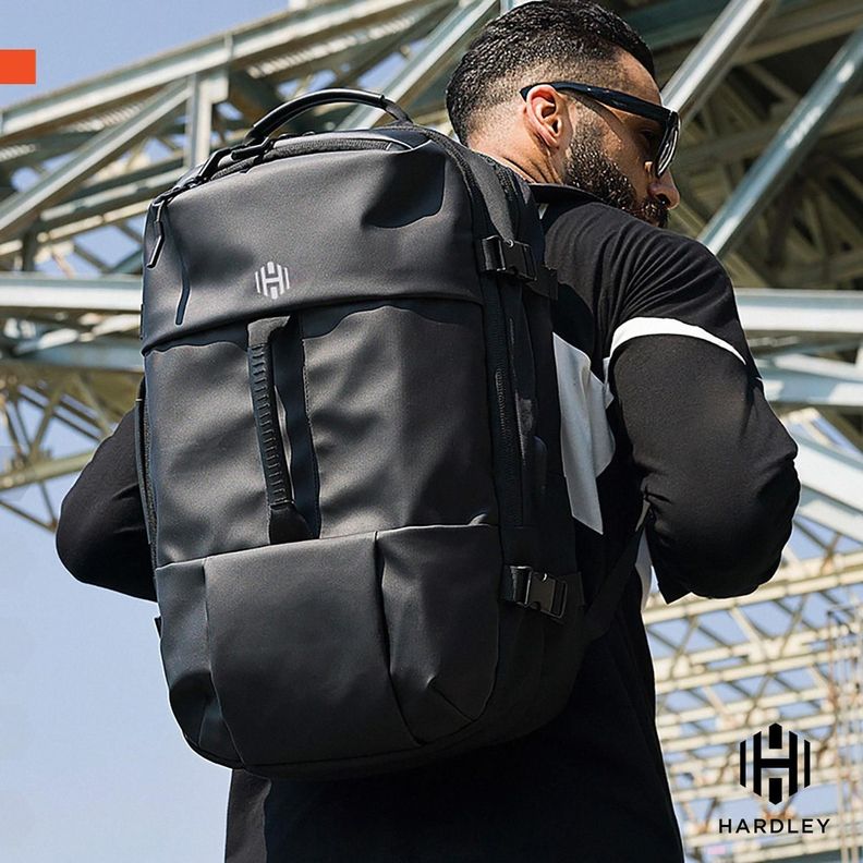 Mochila para Viaje Cabina Hardley Impermeable 28L Ajustable-1