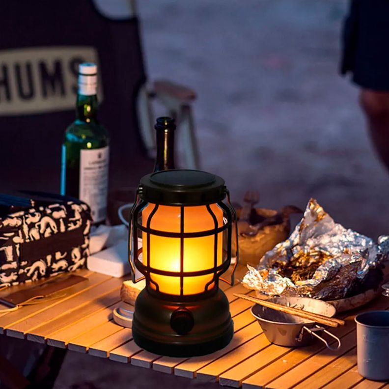 Lámpara Portátil de Camping Recarga Solar Dorada -5