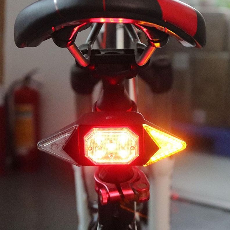 Luz Trasera Para Bicicleta Con Direccionales-5