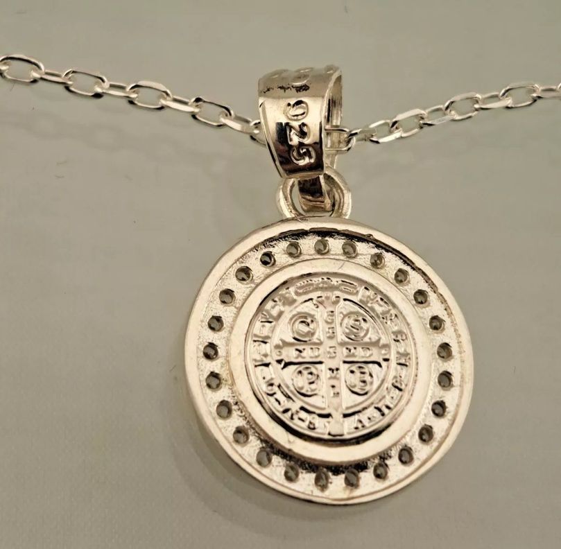 MEDALLA SAN BENITO PLATA 925 Y ORO 14k CON CIRCONES + CADENA LIMADA-4