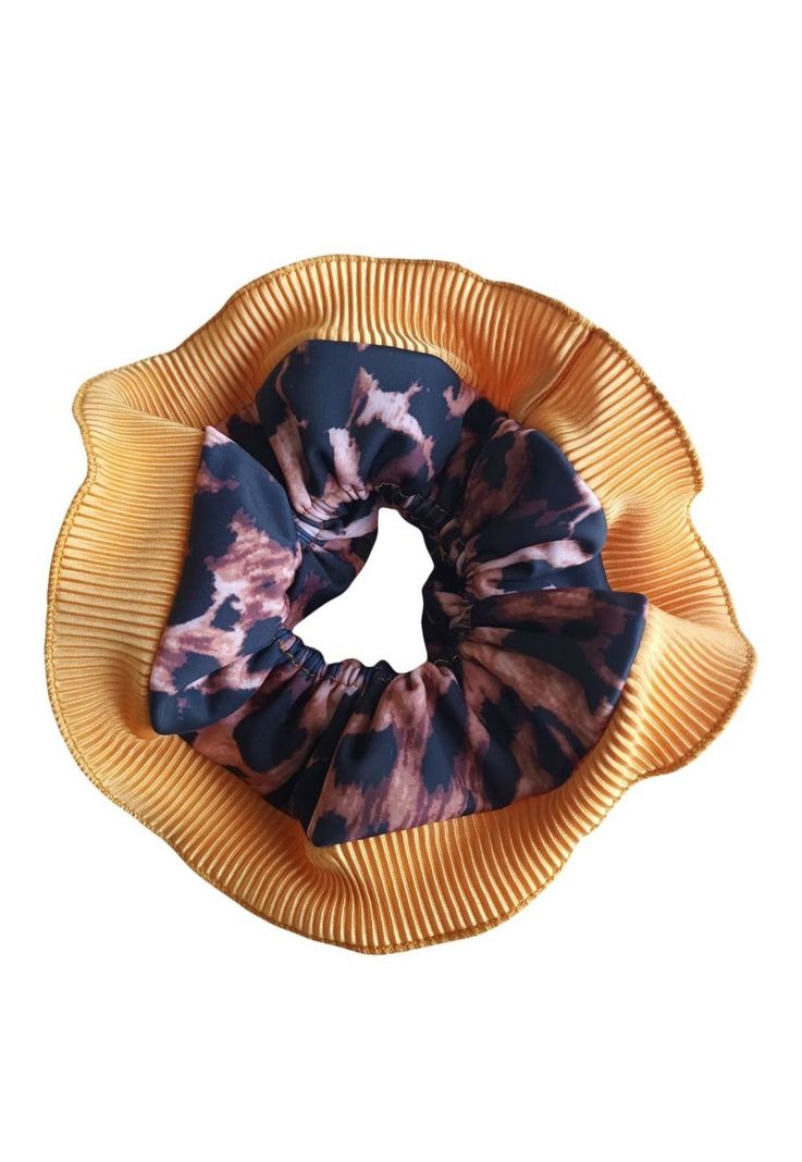 Scrunchie Begonia XL Animal Mostaza Plisado Maria Paskaro-0