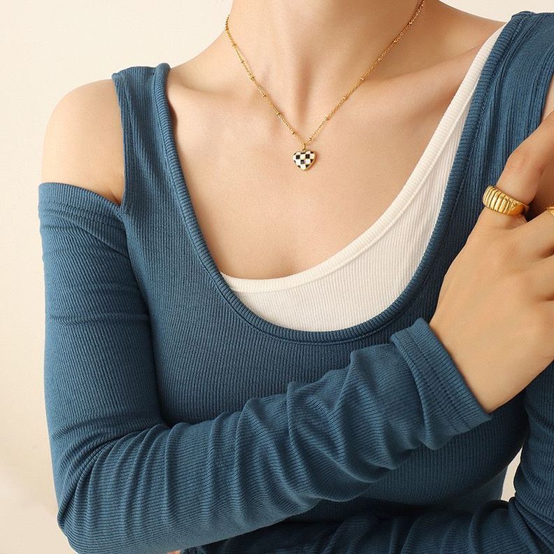 Collar Baño De Oro Amarillo 18k Corazón Ajedrez-3