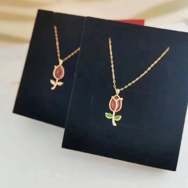 CADENA ESLABONES ORO AMARILLO 18K COLGANTE ROSA ÁGATA ROJO DE PROTECCIÓN 18K-1