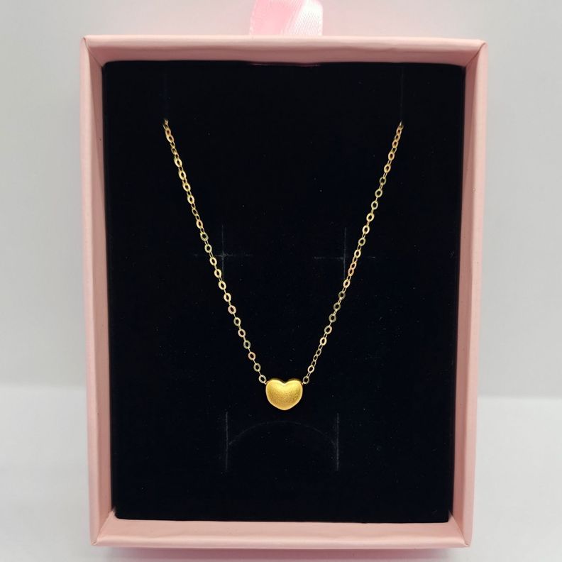 CADENA ESLABONES ORO AMARILLO 18K COLGANTE CORAZÓN SATINADO ORO 24K-5