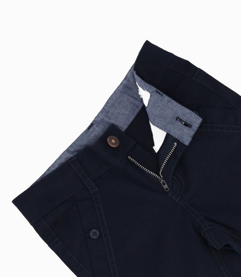 Pantalón niño básico azul marino Black and Blue-2