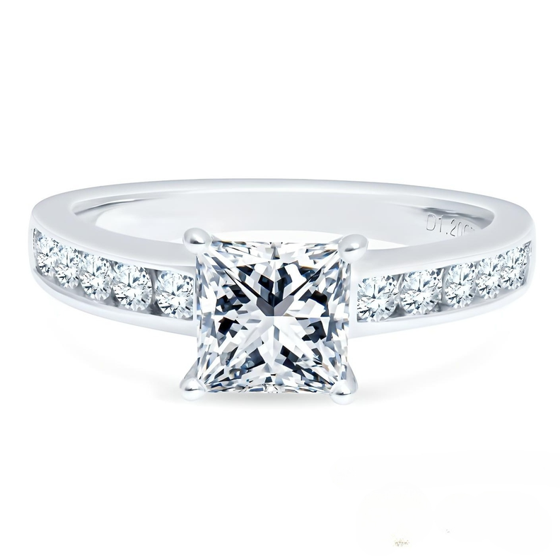 ANILLO DE COMPROMISO BOOMZAIR CORTE PRINCESA CON MOISSANITAS 1.2 CT + 0.03 CT VVS1 D-0