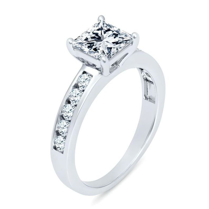ANILLO DE COMPROMISO BOOMZAIR CORTE PRINCESA CON MOISSANITAS 1.2 CT + 0.03 CT VVS1 D-1