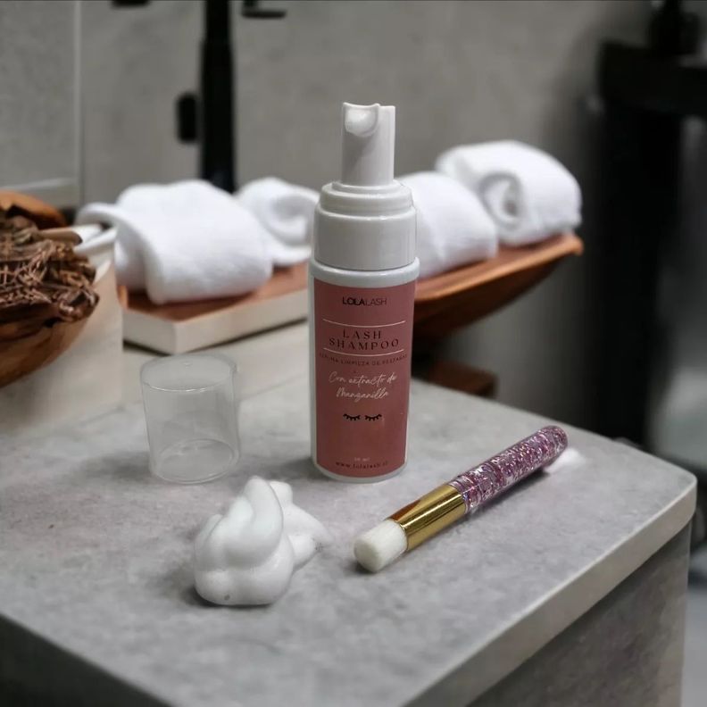 Lash Shampoo-1