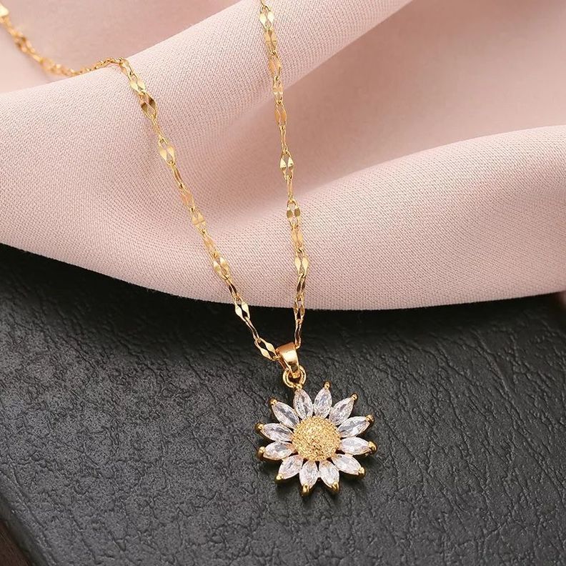 Collar Flor Girasol Con Cristales Oro 18kt Baño-3