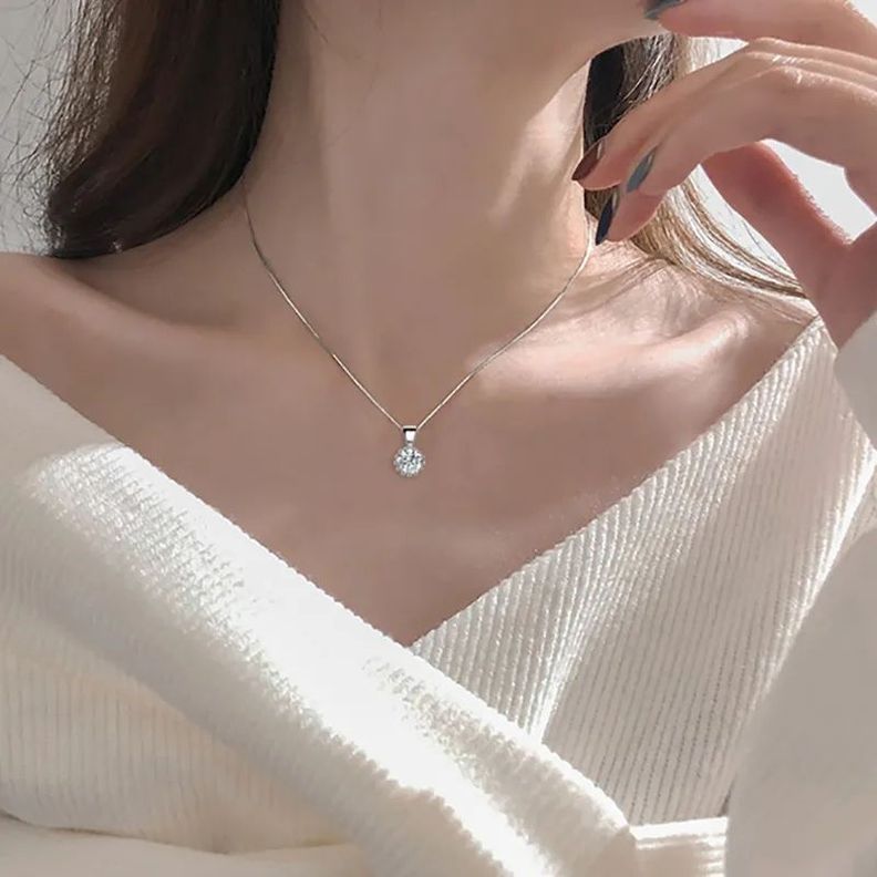 Collar Punto Luz De Cristal Oro Blanco 18kt Baño - Plateado-1