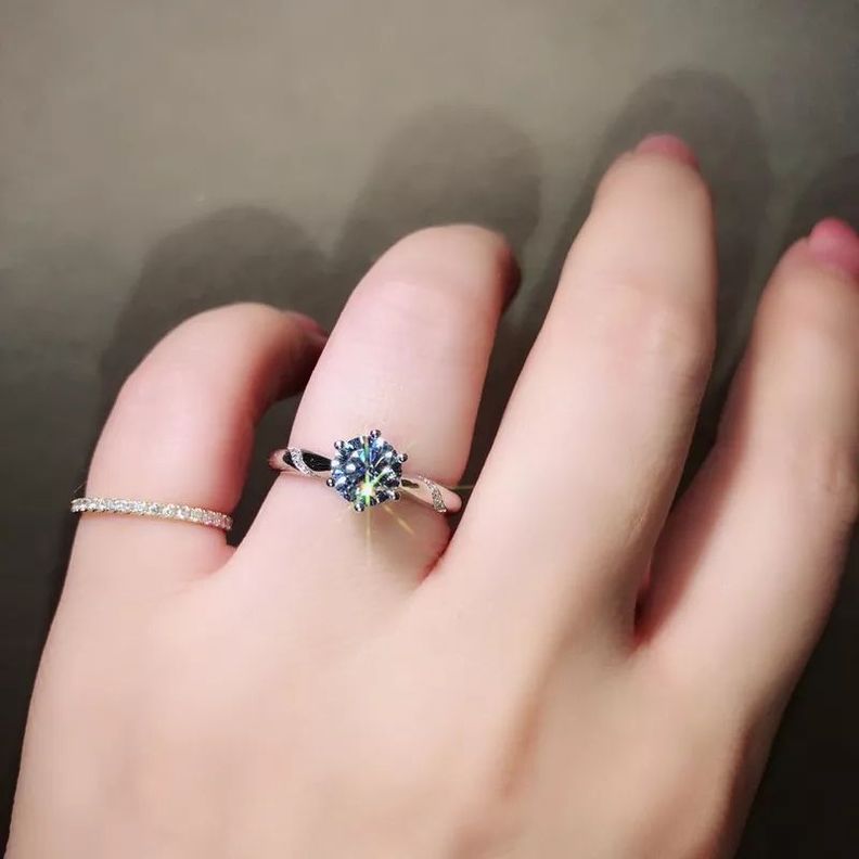 Anillo Exclusivo Compromiso Toque De Oro Blanco 18kt -2