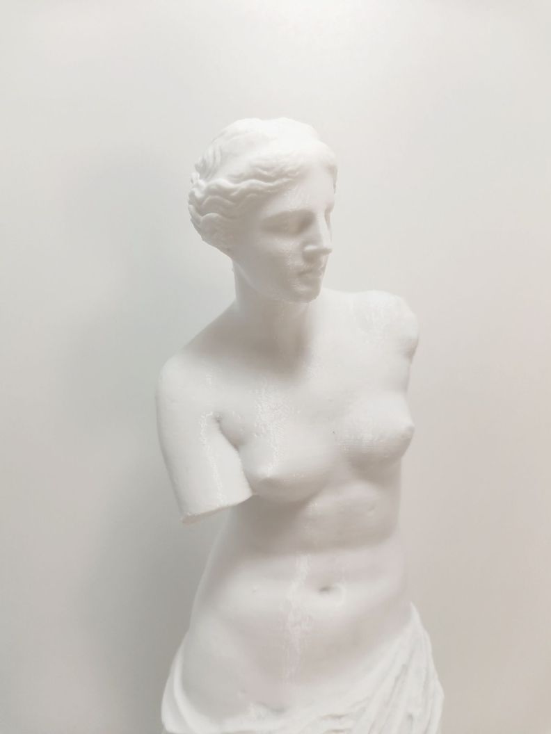 Venus de Milo Escultura Clásica en Impresión 3D, 25 cm, Blanco Elegante-1